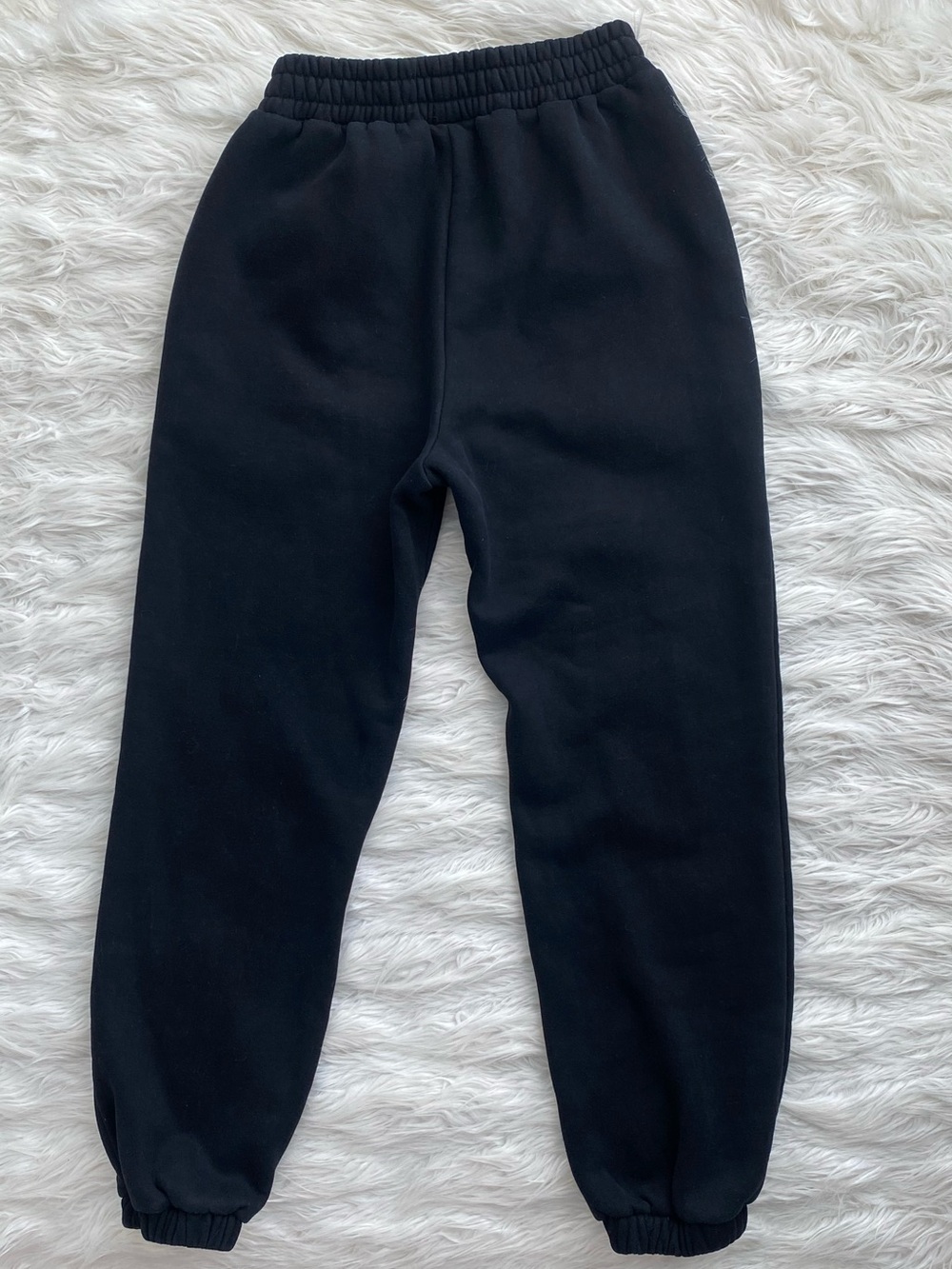 Comfrt | Black Signature Hoodie & Sweatpant Set - Picture 14 of 15